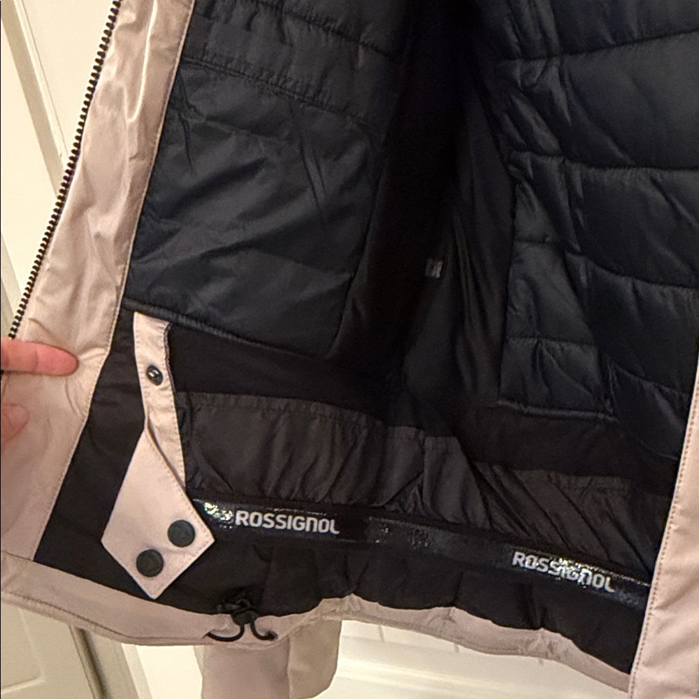 Rossignol Women's Beige Ski Jacket with Black Details - Picture 3 of 10